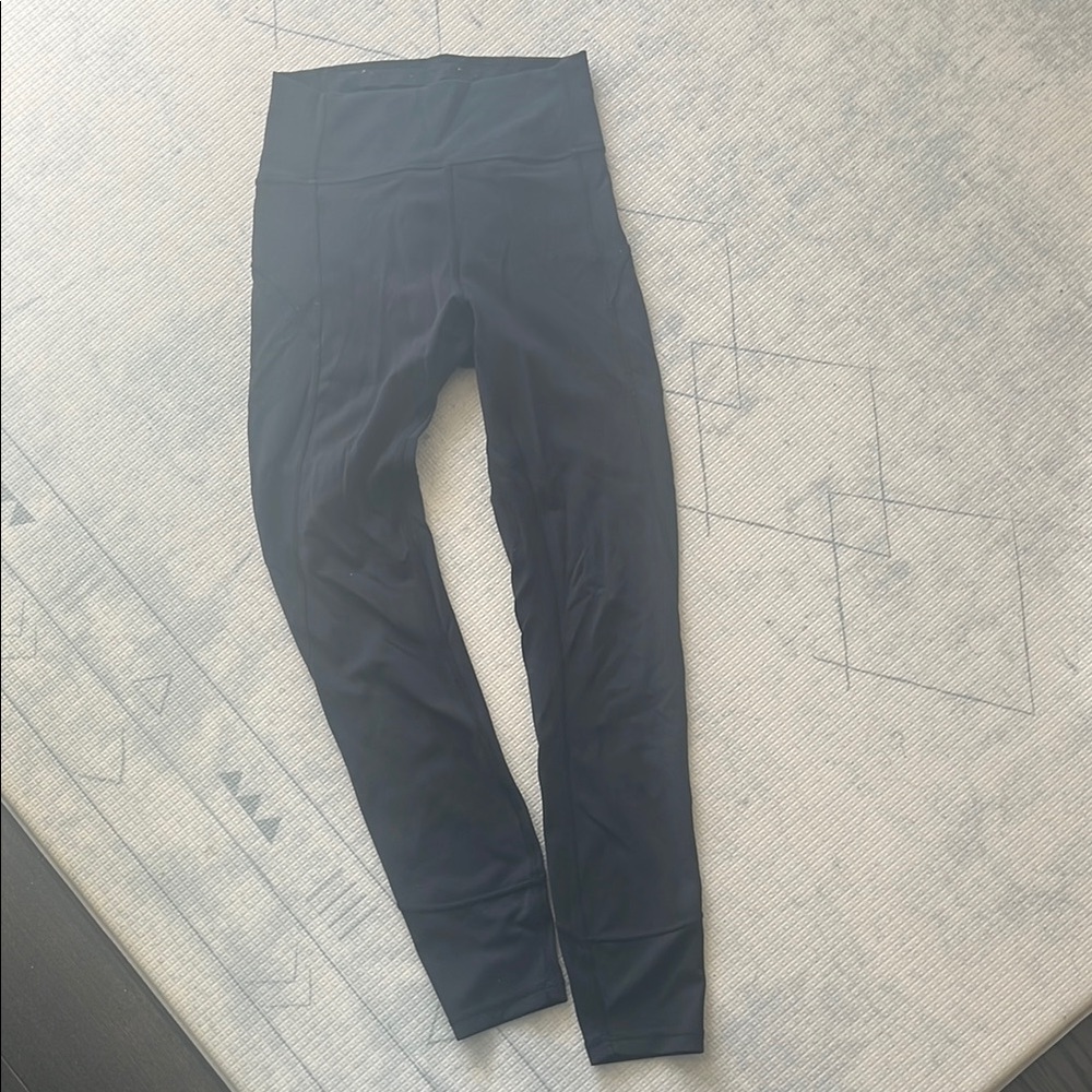 Black Lululemon Med/High-Waisted Leggings